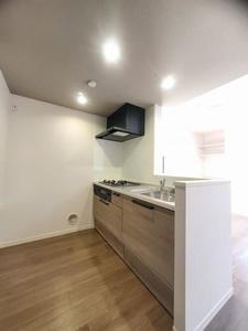 グランド　スクエア　ウエスト 302号-4