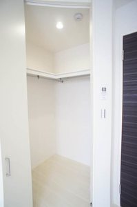 Ｃｏｕｒｔ・Ｌａｒｇｏ 203号-5