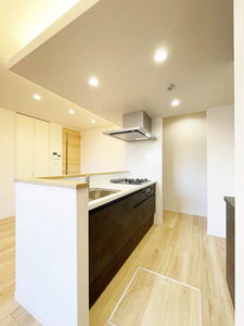 コンドミニオ　エテルナ 101号-4