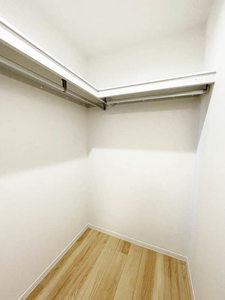 コンドミニオ　エテルナ 301号-8