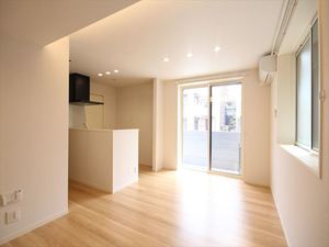 トレリス 101号-2