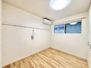 ルミエール アオイ 203号-5
