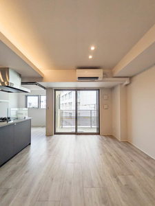 ラリュール 404号-3