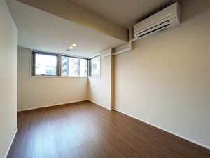 ラリュール 601号-4