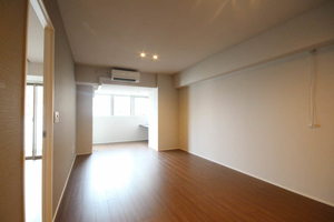 ラリュール 701号-3