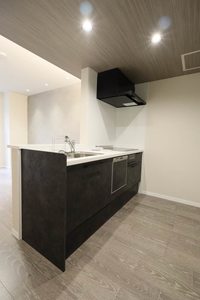 ラ・ベラ・ヴィータ 202号-8