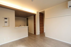 ラ・ベラ・ヴィータ 402号-5