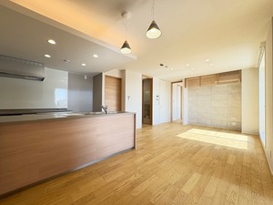 アウリスタ 202号-3