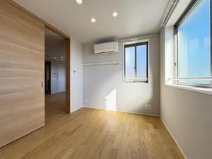 アウリスタ 302号-5