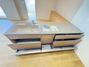 アウリスタ 302号-8