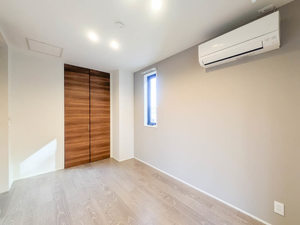 イノヴェーゼ 102号-4