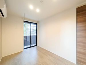 イノヴェーゼ 102号-5