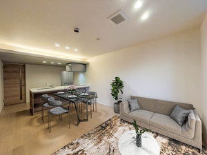 イノヴェーゼ 201号-2