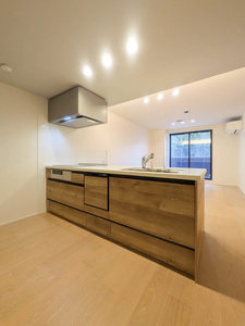 イノヴェーゼ 201号-6