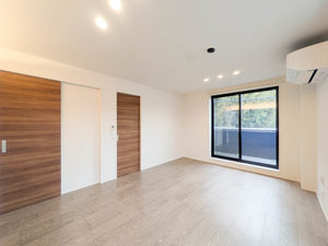 イノヴェーゼ 301号-3