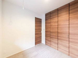 イノヴェーゼ 301号-5