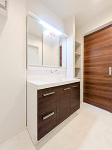 イノヴェーゼ 301号-7