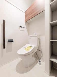 イノヴェーゼ 301号-8