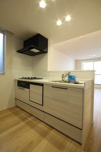 オーツー 203号-3