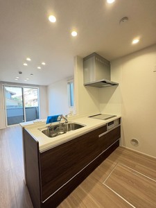 シロポール鷺沼 102号-6