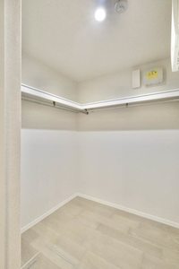 ルナ　アンクレ 303号-7