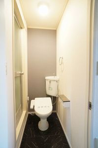 ハイツ麻生 201号-2