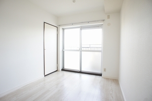 ウッドスクエア二俣川　Ｂ 301号-3