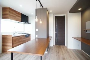 サンモール本郷　Ｃ 102号-3