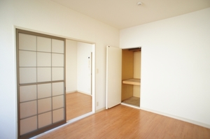 カーサ弐番館 101号-3