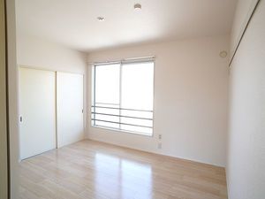 グラシューズつきみ野　Ⅴ 202号-4