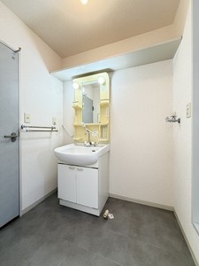 ライフ東戸塚 201号-8