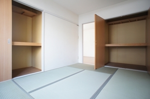 ＬＡＵＲＥＬ　ＩＳＩＺＡＫＩ　Ⅲ 102号-6