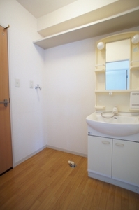 ＬＡＵＲＥＬ　ＩＳＩＺＡＫＩ　Ⅲ 102号-9