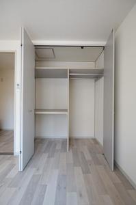 シャトー中沼 202号-4