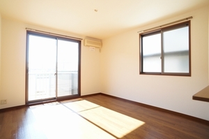 メイプルタウン三番館 101号-2