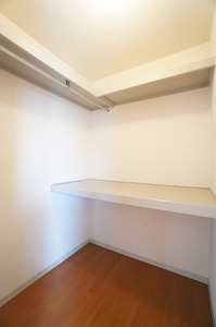 フレア上平塚Ⅲ 201号-4