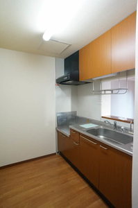 ヴェルデ仲町台A 102号-4