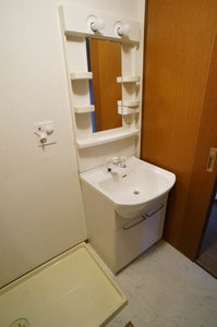 ヴェルデ仲町台A 102号-8