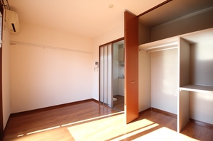 メゾン・ＹＵＫＩ 202号-2