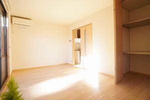 メゾン富岡西B 101号-2