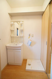 グリーンゲイブルスB棟 202号-9