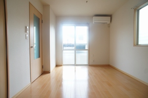 エミグランドD棟 101号-12