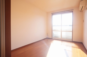 コートアザレア 202号-3