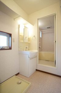 ユーチャリスＢ 202号-8