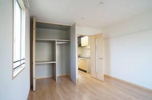 ソフィア西寺尾 203号-4