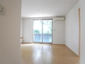 グリーン・ヒルD 101号-3