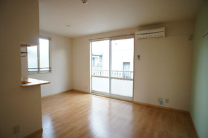 シャトル臼居 102号-2