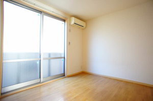 ウィンズ平間 202号-2