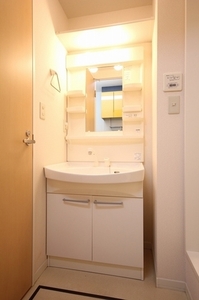 メゾン・パピヨン上大岡 102号-9