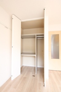 メゾン・パピヨン上大岡 203号-7